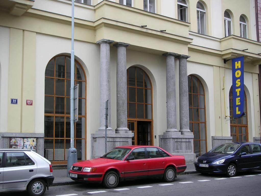 Ats Hostel Jednota 프라하 외부 사진